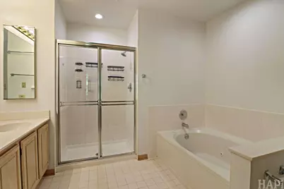 80 N Southport Road, Mundelein, IL 60060 - Photo 16