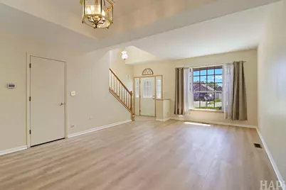 80 N Southport Road, Mundelein, IL 60060 - Photo 4