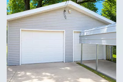 1105 Avenue I, Sterling, IL 61081 - Photo 4