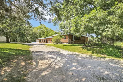 675 E 1950 North Road, Monticello, IL 61856 - Photo 8