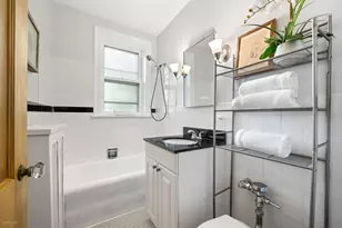 1218 Central St, Evanston, IL 60201 - Photo 14