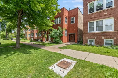 3031 N Davlin Court, Chicago, IL 60618 - Photo 2