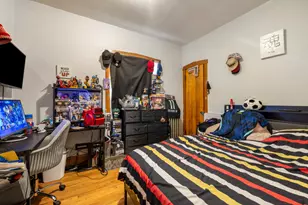 3031 N Davlin Ct, Chicago, IL 60618 - Photo 12