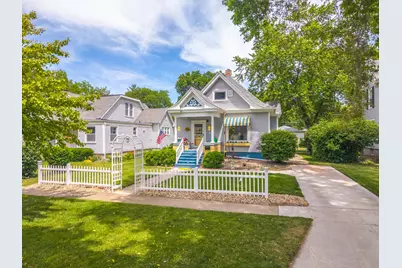 729 W Henry Street, Pontiac, IL 61764 - Photo 2