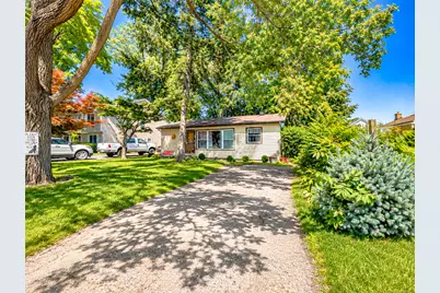 291 3rd Street, Wheeling, IL 60090 - Photo 2