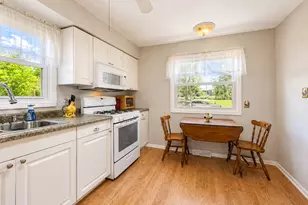 291 3rd St, Wheeling, IL 60090 - Photo 6