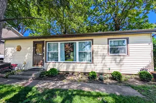 291 3rd St, Wheeling, IL 60090 - Photo 4
