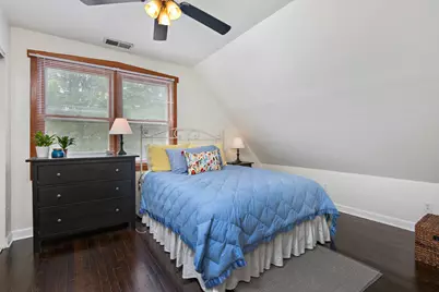 1512 W School Street #3, Chicago, IL 60657 - Photo 6
