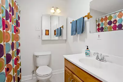 1512 W School Street #3, Chicago, IL 60657 - Photo 8