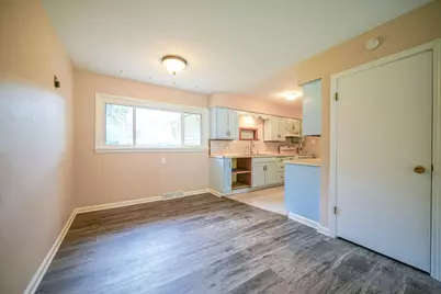 507 W 1st Street, Mount Morris, IL 61054 - Photo 6