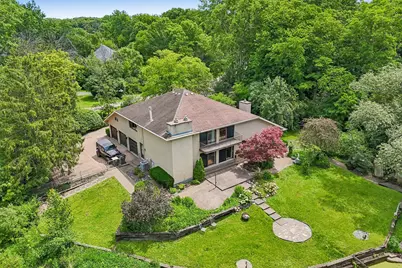 1191 Hunters Lane, Libertyville, IL 60048 - Photo 2