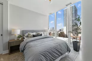 146 W Erie St, Chicago, IL 60654 - Photo 12