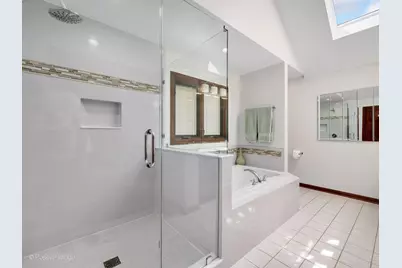 29W170 Pepper Court, West Chicago, IL 60185 - Photo 20