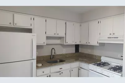 29 N Hillside Avenue #7, Hillside, IL 60162 - Photo 2