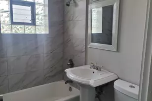 29 N Hillside Ave, Hillside, IL 60162 - Photo 6