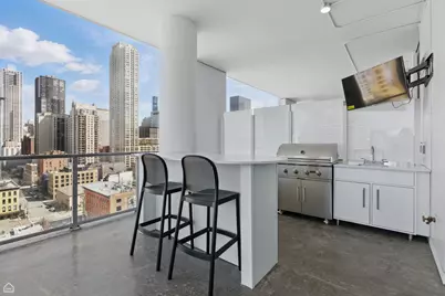 146 W Erie Street #1402, Chicago, IL 60654 - Photo 16