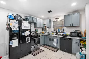 136 Callan Ave, Evanston, IL 60202 - Photo 12