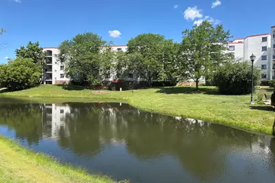 350 Plum Creek Drive #403, Wheeling, IL 60090 - Photo 4