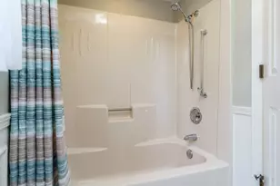 5461 Blackthorn Dr, Rockford, IL 61107 - Photo 36
