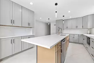 2830 W Summerdale Ave, Chicago, IL 60625 - Photo 16