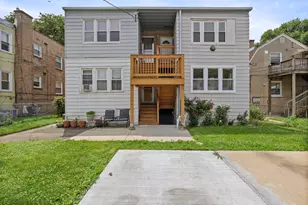 2830 W Summerdale Ave, Chicago, IL 60625 - Photo 2