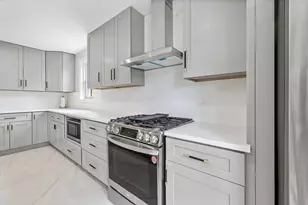 2830 W Summerdale Ave, Chicago, IL 60625 - Photo 18