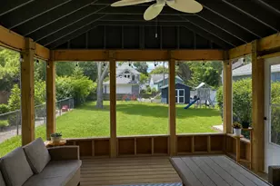 1225 Ash St, Saint Charles, IL 60174 - Photo 2
