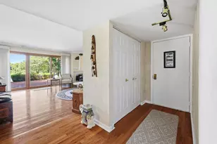 640 Old Barn Rd, Lake Barrington, IL 60010 - Photo 4