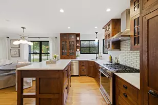 607 E Frederick St, Arlington Heights, IL 60004 - Photo 2