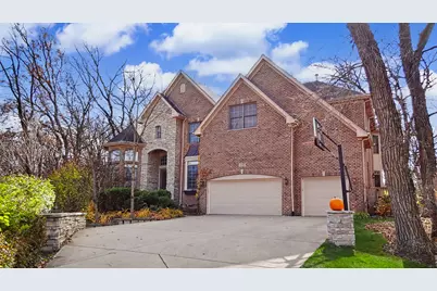 426 W Haley's Hill Court, Palatine, IL 60067 - Photo 2