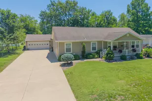 508 Indiana Ave, Salem, IL 62881 - Photo 1