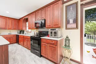 508 Indiana Ave, Salem, IL 62881 - Photo 10