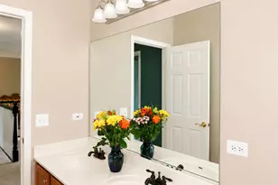 2198 Sutton Dr, South Elgin, IL 60177 - Photo 36