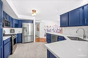 1394 Spencer Ln, Batavia, IL 60510 - Photo 8
