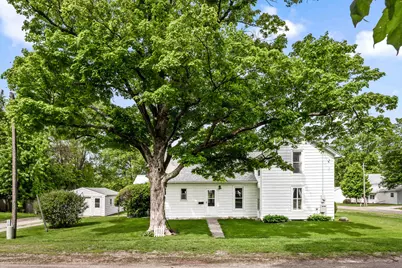 122 E Main Street, Stanford, IL 61774 - Photo 2