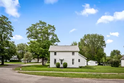 122 E Main Street, Stanford, IL 61774 - Photo 1