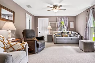 122 E Main St, Stanford, IL 61774 - Photo 4