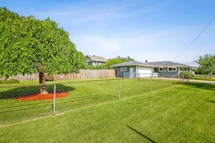 7922 Elm Ave, Machesney Park, IL 61115 - Photo 38