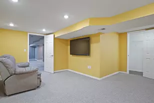 7922 Elm Ave, Machesney Park, IL 61115 - Photo 30