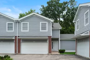 1812 Monroe Ct, Glenview, IL 60025 - Photo 1