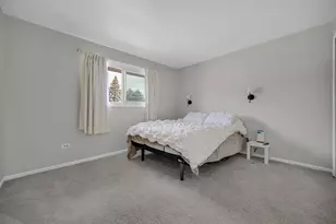 7305 W 75th St, Bridgeview, IL 60455 - Photo 10