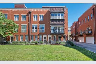 338 E 25th Place, Chicago, IL 60616 - Photo 2