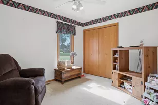 423 Wayne, Rochelle, IL 61068 - Photo 12