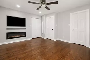 4010 192nd St, Country Club Hills, IL 60478 - Photo 4