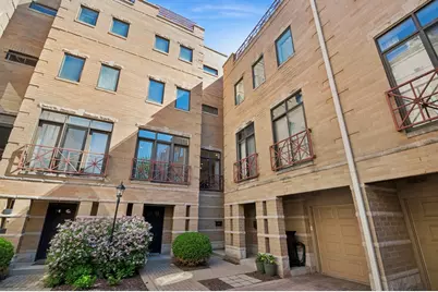 1350 W Byron Street #7, Chicago, IL 60613 - Photo 1