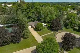 1533 S Harlem Ave, Freeport, IL 61032 - Photo 4