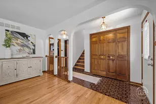 18W088 Claremont Dr, Darien, IL 60561 - Photo 6