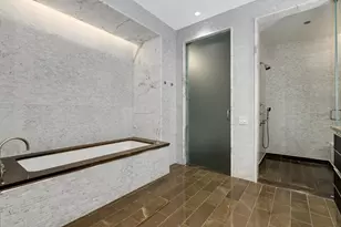 77 E Walton St, Chicago, IL 60611 - Photo 24