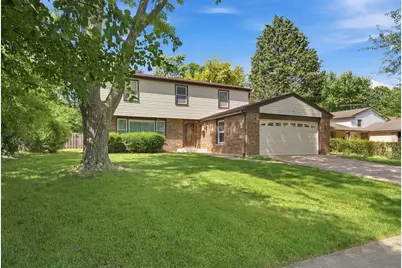 802 E Hackberry Drive, Arlington Heights, IL 60004 - Photo 2