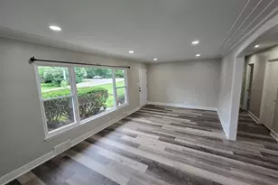 5522 Pershing Ave, Downers Grove, IL 60515 - Photo 4